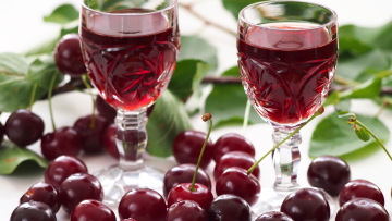 6 απίθανα σπιτικά λικέρ