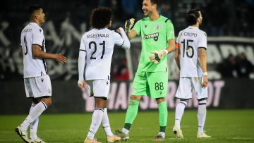 Super League1: Ο ΠΑΟΚ έπιασε στην κορυφή τον Ολυμπιακό, στραβοπάτησαν ΑΕΚ-Παναθηναϊκός - Όλα τα γκολ