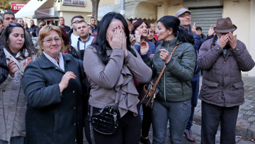 Σεισμός στην Αλβανία: Θρήνος για τους 30 νεκρούς - Σε δομές φιλοξενίας οι σεισμόπληκτες οικογένειες