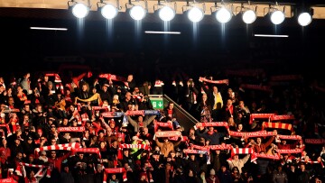 Λίβερπουλ: Πανό στο Άνφιλντ κατά της αθώωσης του αστυνομικού επικεφαλής στο Χίλσμπορο