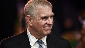 Πρίγκιπας Άντριου: «Αναγκάστηκα στα 17 μου να κάνω σεξ μαζί του» λέει η Βιρτζίνια Ρόμπερτς