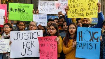 Οργή στην Ινδία για την άγρια δολοφονία 26χρονης μετά από ομαδικό βιασμό