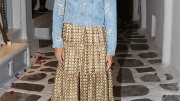 Σας συστήνουμε το Θανάση, αδερφό της Μαριέττας Χρουσαλά