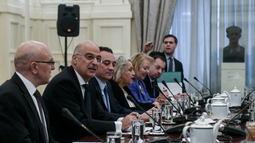 Ελληνοτουρκικά: Με εθνική σύμπνοια και στήριξη από ΗΠΑ και ΕΕ συνεχίζει η Αθήνα