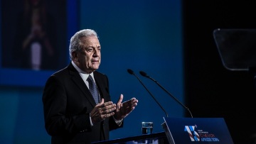 Αβραμόπουλος: «Αν η Ευρώπη δεν καταφέρει να διαχειριστεί το μεταναστευτικό, ίσως οι αφίξεις πολλαπλασιαστούν»