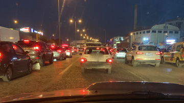 Κίνηση: Μεγάλο μποτιλιάρισμα στους δρόμους- Δεύτερος γύρος ταλαιπωρίας - Δείτε Live