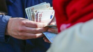 Κοινωνικό μέρισμα: Εν αναμονή 1 εκατ. δικαιούχοι - Τι αλλάζει και για ποιους