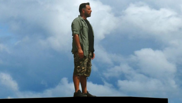 Ο Γρηγόρης Αρναούτογλου εγκαινίασε την πρώτη του έκθεση φωτογραφίας