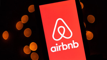 Νίκη της Airbnb στο Δικαστήριο της ΕΕ: Δεν χρειάζεται να συμμορφωθεί με τους νόμους για την κτηματαγορά