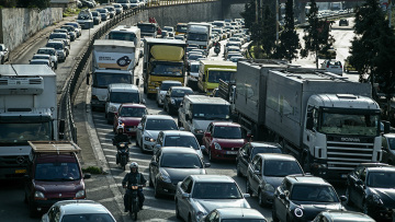 Κίνηση: «Κόλαση» στον Κηφισό - Ουρές χιλιομέτρων λόγω καραμπόλας στο ρεύμα προς Λαμία 