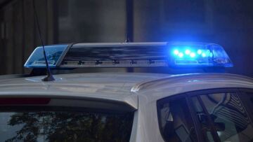 Βόλος: Έκλεψε κινητό και τραπεζική κάρτα και έκανε αγορές 