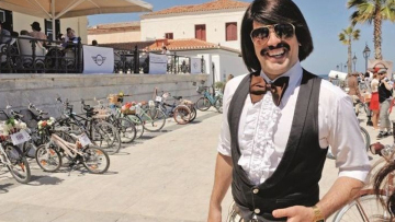 Τόνι Σφήνος: «Έχω κάνει παράνομο γάμο στο Las Vegas με άντρα»  