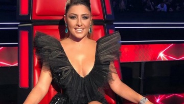The Voice: Δεν ξεκολλούσε τα μάτια του από την Παπαρίζου