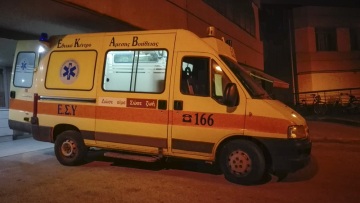 Ηράκλειο: Άγνωστοι χτύπησαν με μανία και τραυμάτισαν διασώστη του ΕΚΑΒ