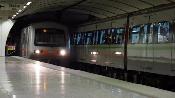 Μέσα Μεταφοράς: Πώς θα κινηθούν σήμερα παραμονή και ανήμερα Πρωτοχρονιάς