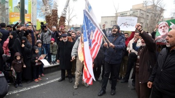 «Βράζει» η Μέση Ανατολή: Η Βαγδάτη ζητά να φύγουν αμερικανικές δυνάμεις από το Ιράκ