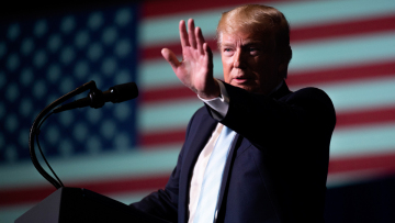 Οργή Τραμπ προς Ιράν μετά την απόσυρση από τη συμφωνία: Δεν πρόκειται να αποκτήσετε πυρηνικό όπλο!