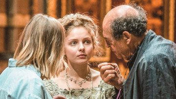 Μανούσος Μανουσάκης για το «Κόκκινο Ποτάμι»: Η τραγωδία των Ποντίων ήταν ένα κινούμενο Αουσβιτς