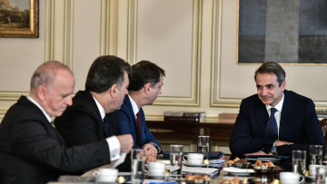  Συνάντηση Μητσοτάκη με την ηγεσία του υπ. Τουρισμού: «Κάναμε καλή δουλειά και αυτό πιστοποιείται από τα έσοδα»