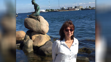 Αικατερίνη Σακελλαροπούλου: Η προτεινόμενη Πρόεδρος της Δημοκρατίας μέσα από το προφίλ της στο facebook