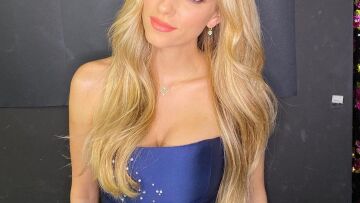 Δούκισσα Νομικού: «Μυκoνιάτικες» πρωινές βουτιές στην πισίνα