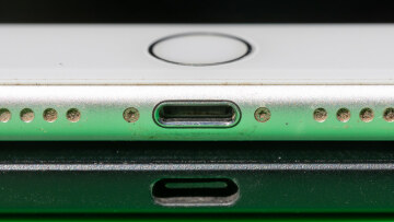 Smartphones: Η Κομισιόν αποφασίζει για τον ενιαίο φορτιστή - Σκληρή στάση ή μέση λύση; 