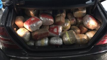 Ελληνοαλβανικό αλισβερίσι στα σύνορα για 107 κιλά χασίς