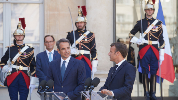 Ελλάς-Γαλλία συμμαχία: Στο Παρίσι ο Μητσοτάκης