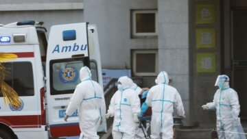 Κοροναϊός - ΗΠΑ: Μεταδόθηκε για πρώτη φορά μεταξύ συζύγων στο Σικάγο