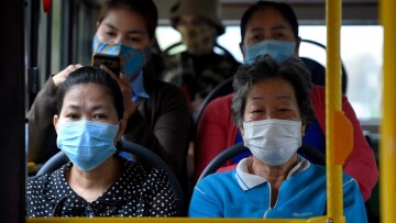 Κοροναϊός: To Facebook αποσύρει παραπλανητικό υλικό σχετικά με την επιδημία