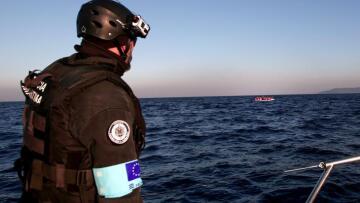 Μεταναστευτικό - Frontex: Δεν υπάρχουν στοιχεία που να αποδεικνύουν επαναπροωθήσεις στο Αιγαίο