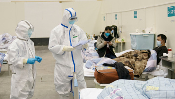 Κορωνοϊός: Νέο ρεκόρ με 108 θανάτους σε ένα 24ωρο - Κλιμακώνεται η ανησυχία στην Ευρώπη