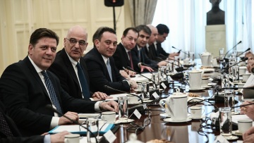 Δένδιας: Ανιστόρητη και προκλητική η Τουρκία - Άδικη η κριτική για τη μη συμμετοχή στο Βερολίνο