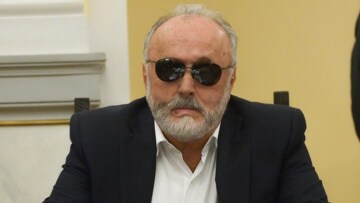 Σάλος από τη δήλωση Κουρουμπλή ότι οι Έλληνες της Μικράς Ασίας μπήκαν λαθραία στην Ελλάδα