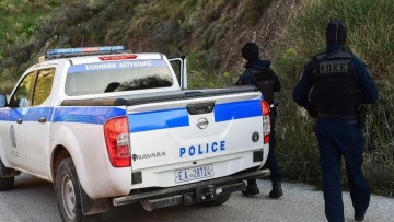 Έγκλημα στο Λασίθι: Θέλει να παραδοθεί ο δράστης - Διαπραγμάτευση για το πού και το πώς