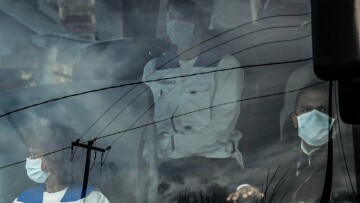 Κορωνοϊός: Σε έλλειψη οι χειρουργικές μάσκες στη Γαλλία 