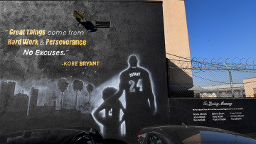 Κόμπι Μπράιαντ: «Ράγισαν» καρδιές στο Staples Center - «Ύστατο χαίρε» με το... μισό NBA στο γήπεδο