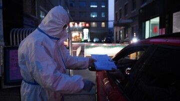 Κορωνοϊός: Σε ενάμιση χρόνο -και αν- το εμβόλιο - Οι δοκιμές ίσως αρχίσουν σε ενάμιση μήνα