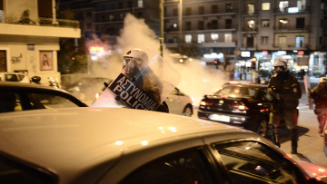 ΑΣΟΕΕ: Επεισόδια στην πορεία φοιτητών προς τη ΓΑΔΑ - Έξι τουλάχιστον οι προσαγωγές 