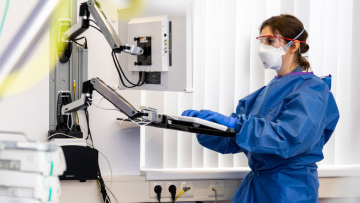 Κορωνοϊός: Κρούσματα σε 50 χώρες, σχολεία κλείνουν, πλήγμα για την παγκόσμια οικονομία