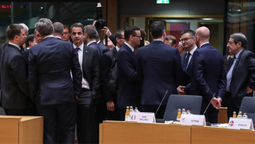 Κορωνοϊός: Μέτρα για την ενίσχυση της οικονομίας και ειδικό ταμείο 25 δισ. αποφάσισαν οι ηγέτες της ΕΕ