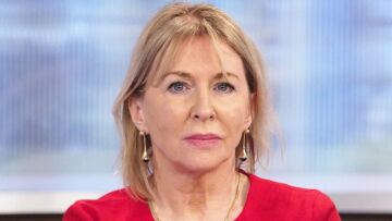 Κορωνοϊός: Θετική στον ιό η Βρετανίδα υπουργός Υγείας