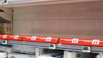 Κορωνοϊός - Βρετανία: Άδεια τα ράφια σούπερ μάρκετ στο Λονδίνο