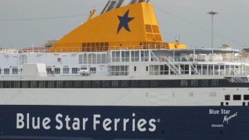 Κορωνοϊός - Blue Star Μύκονος: Ο γιατρός του πλοίου θεώρησε ότι πρόκειται για ένα απλό εμπύρετο περιστατικό