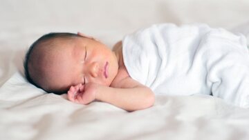 Έρευνα: Ακόμη και μωρά ενάμισι έτους μοιράζονται το φαγητό τους με ξένους