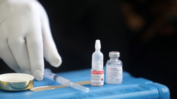 Κορωνοϊός: Κόντρα ΗΠΑ - Γερμανίας για το εμβόλιο