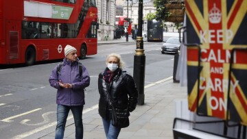 Κορωνοϊός στη Βρετανία: Απόρρητο κυβερνητικό έγγραφο αποκαλύπτει - Περίπου 4 στους 5 θα νοσήσουν