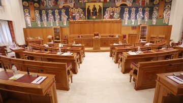 Ιερά Σύνοδος: «Καμία παραχώρηση οικοπέδου της Εκκλησίας σε ΜΚΟ για δομή φιλοξενίας στη Νέα Πέραμο»