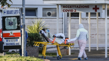 Κορωνοϊός στην Ιταλία: Επιπλέον 349 θάνατοι και 3.233 κρούσματα το τελευταίο 24ωρο