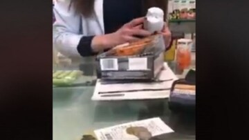 Κορωνοϊός: Παρίστανε τον δημοσιογράφο και τραμπούκισε φαρμακοποιό - Δείτε το βίντεο-ντροπή